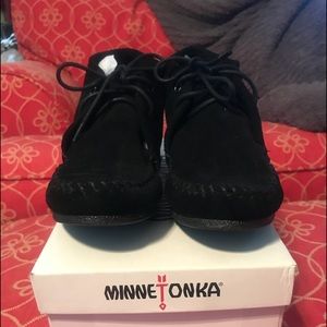 Minnie Tonka lace up shoe